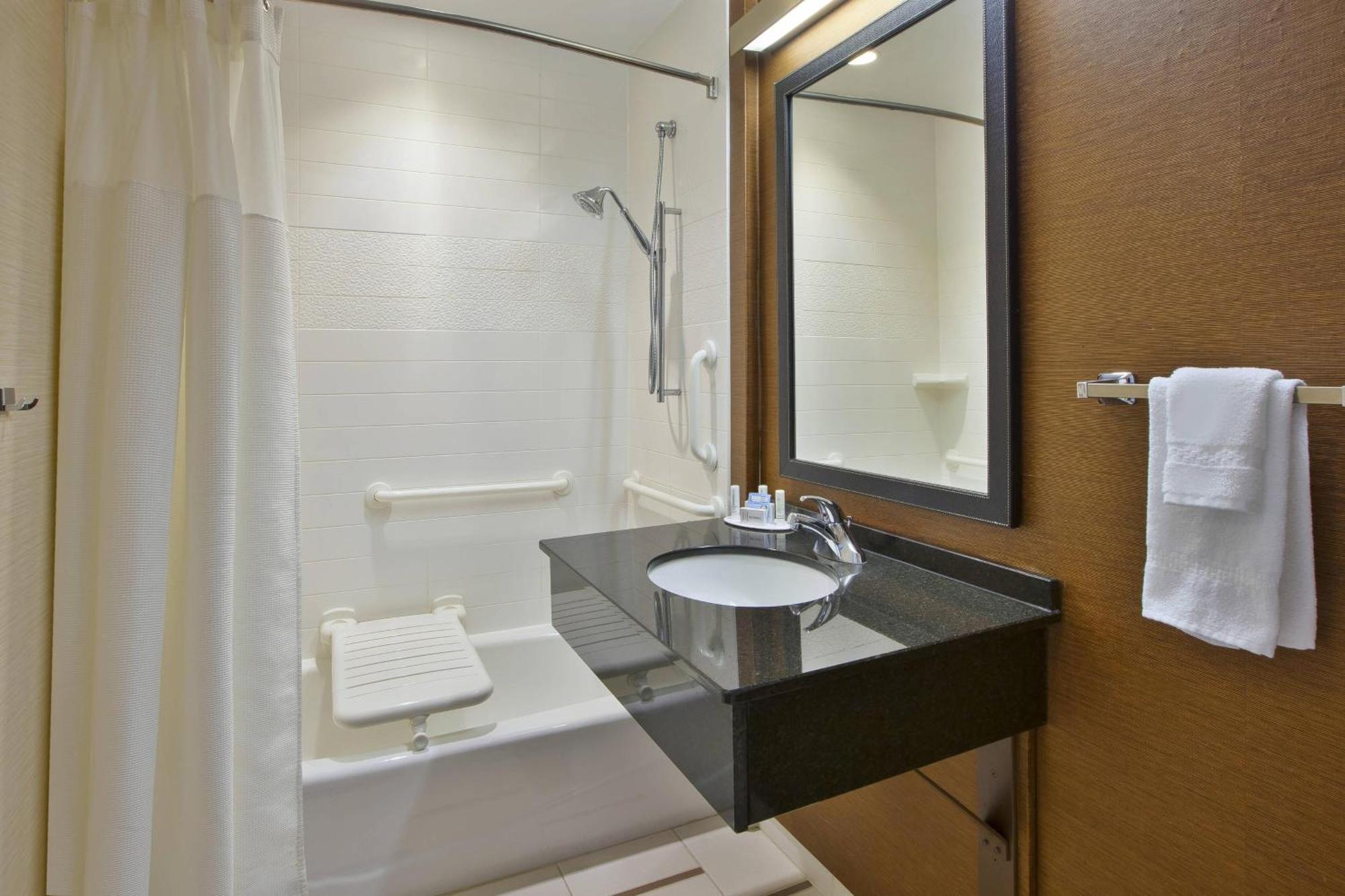Fairfield Inn & Suites By Marriott Milwaukee Downtown Екстер'єр фото